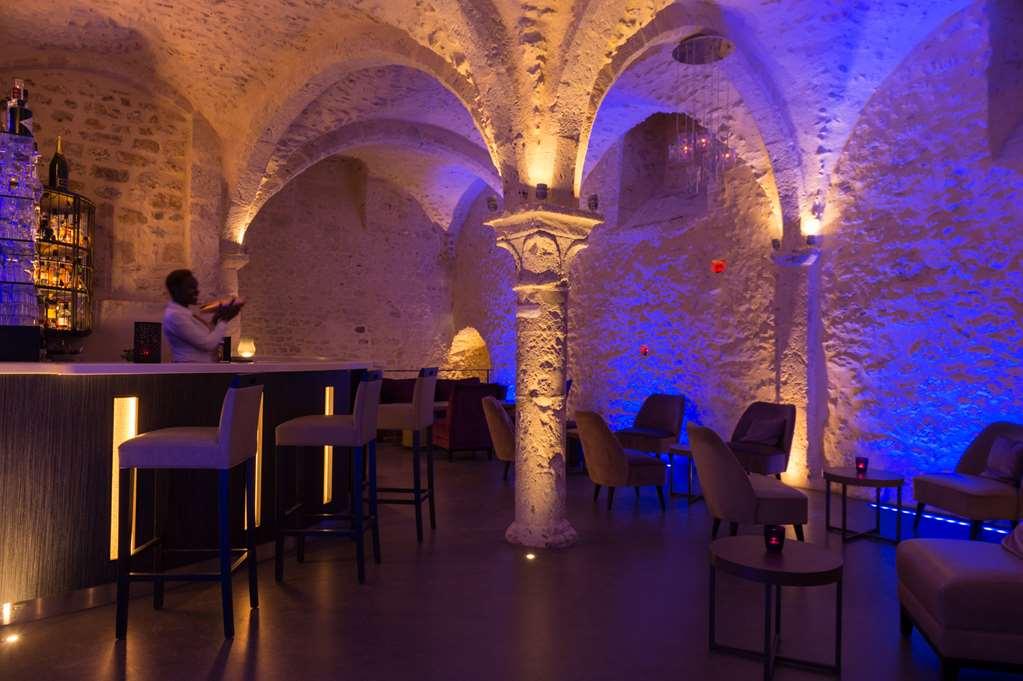 Ogaux Vieux Remparts Hotel Провен Ресторант снимка